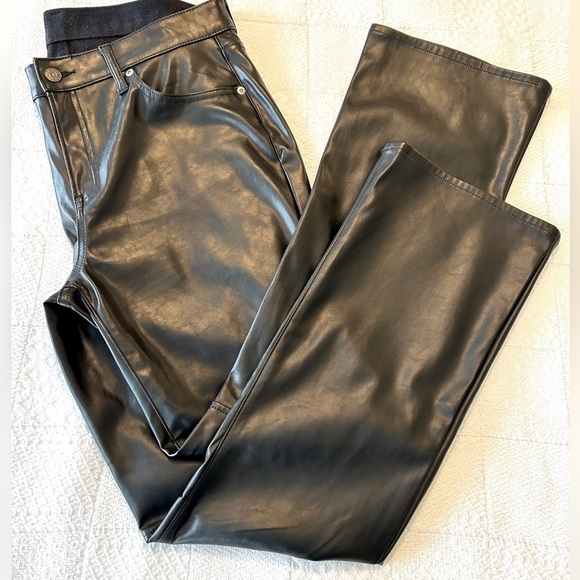 GAP Vegan Leather Pants Black Mid Rise Baby Boot Cut Women's Size 31 12R - Picture 1 of 15